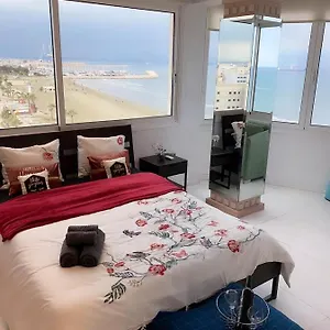 https://larnaca-seaview-rooms.protaras-cy-hotels.com