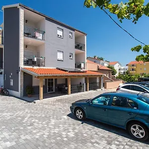 https://apartments-bernardeta.primorje-gorskikotar.com
